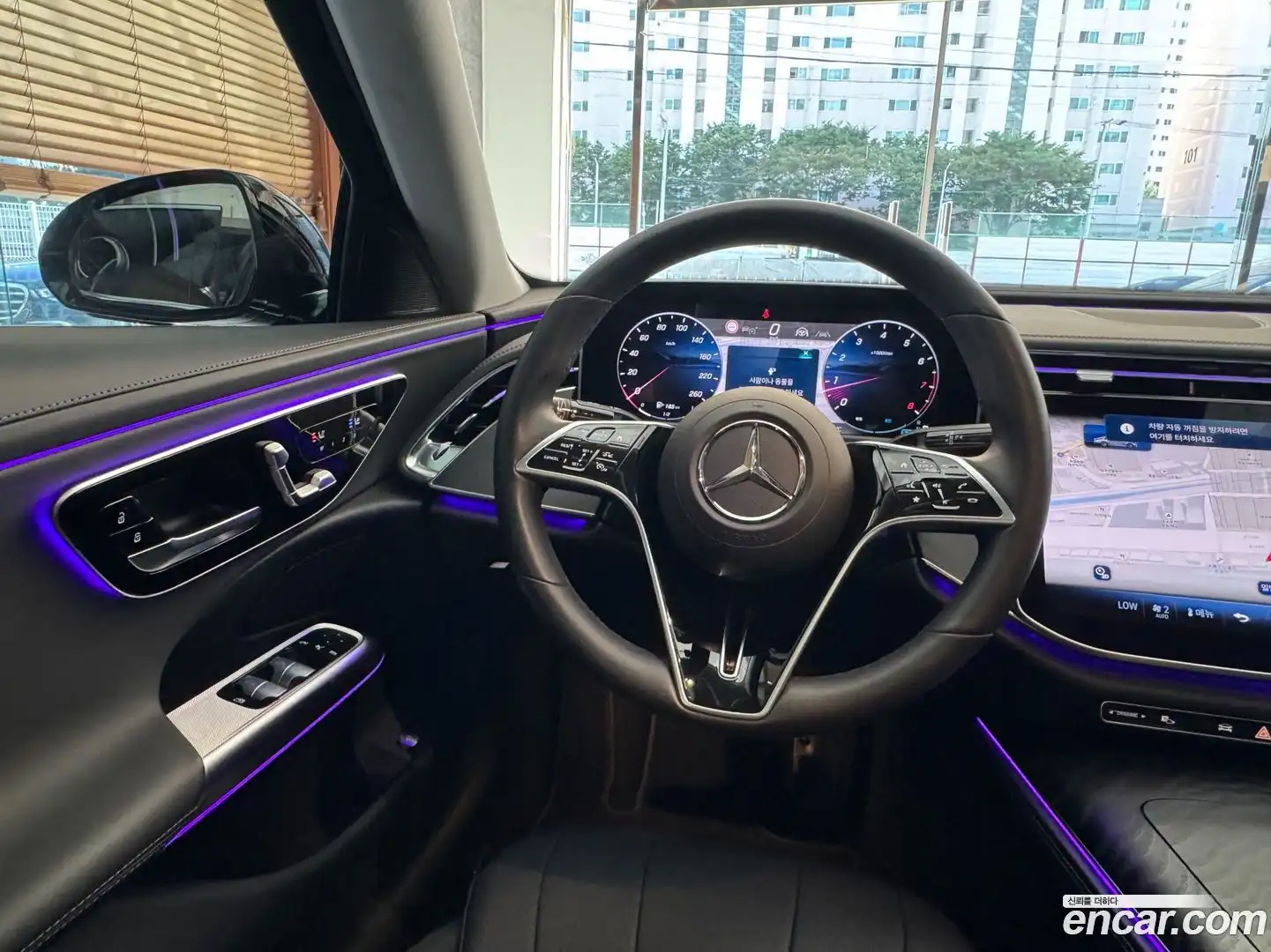E-Class Mercedes-Benz 2024.5-OPTION-016