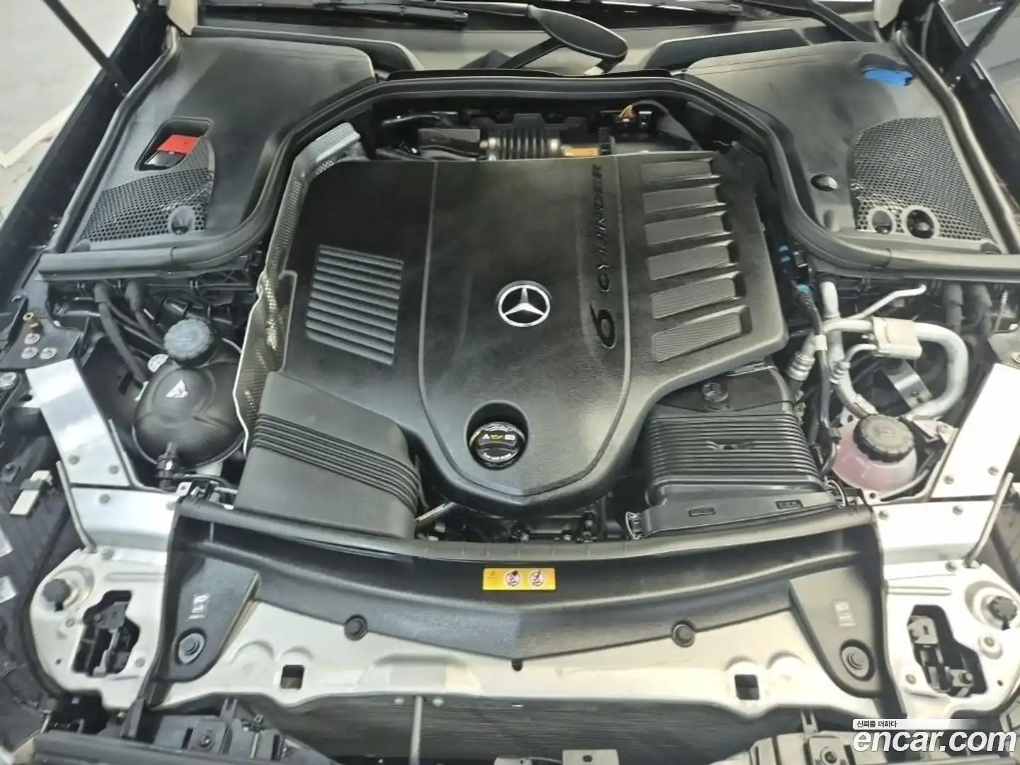 E-Class Mercedes-Benz 2023.6-OUTER-005