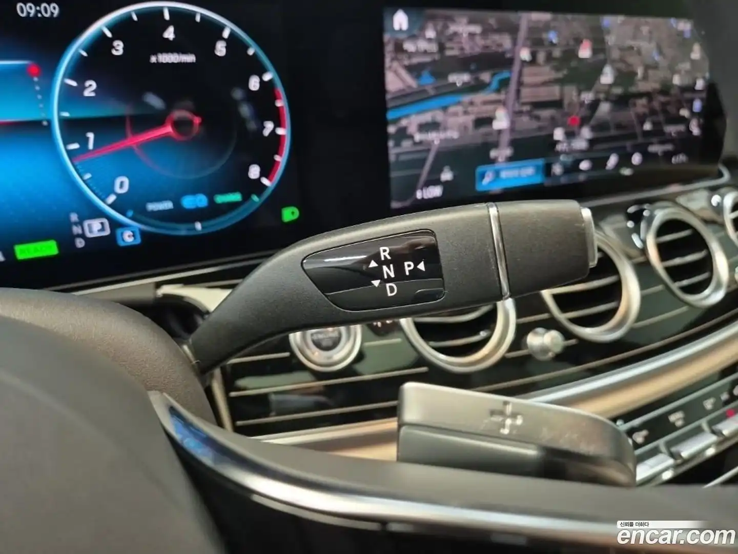 E-Class Mercedes-Benz 2023.6-INNER-008