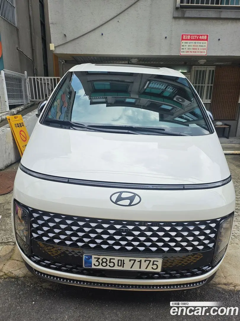 Main__Slider__Photo:Staria Hyundai 2025.6-0