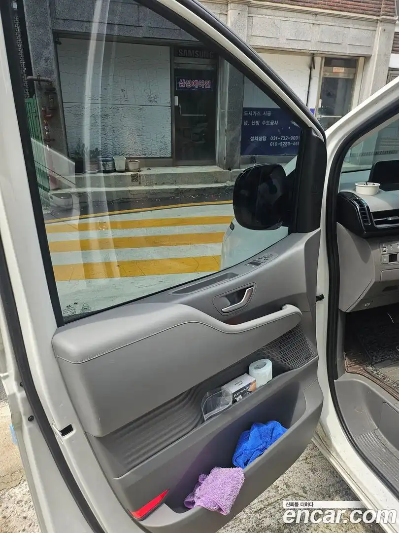 Staria Hyundai 2025.6-OPTION-023