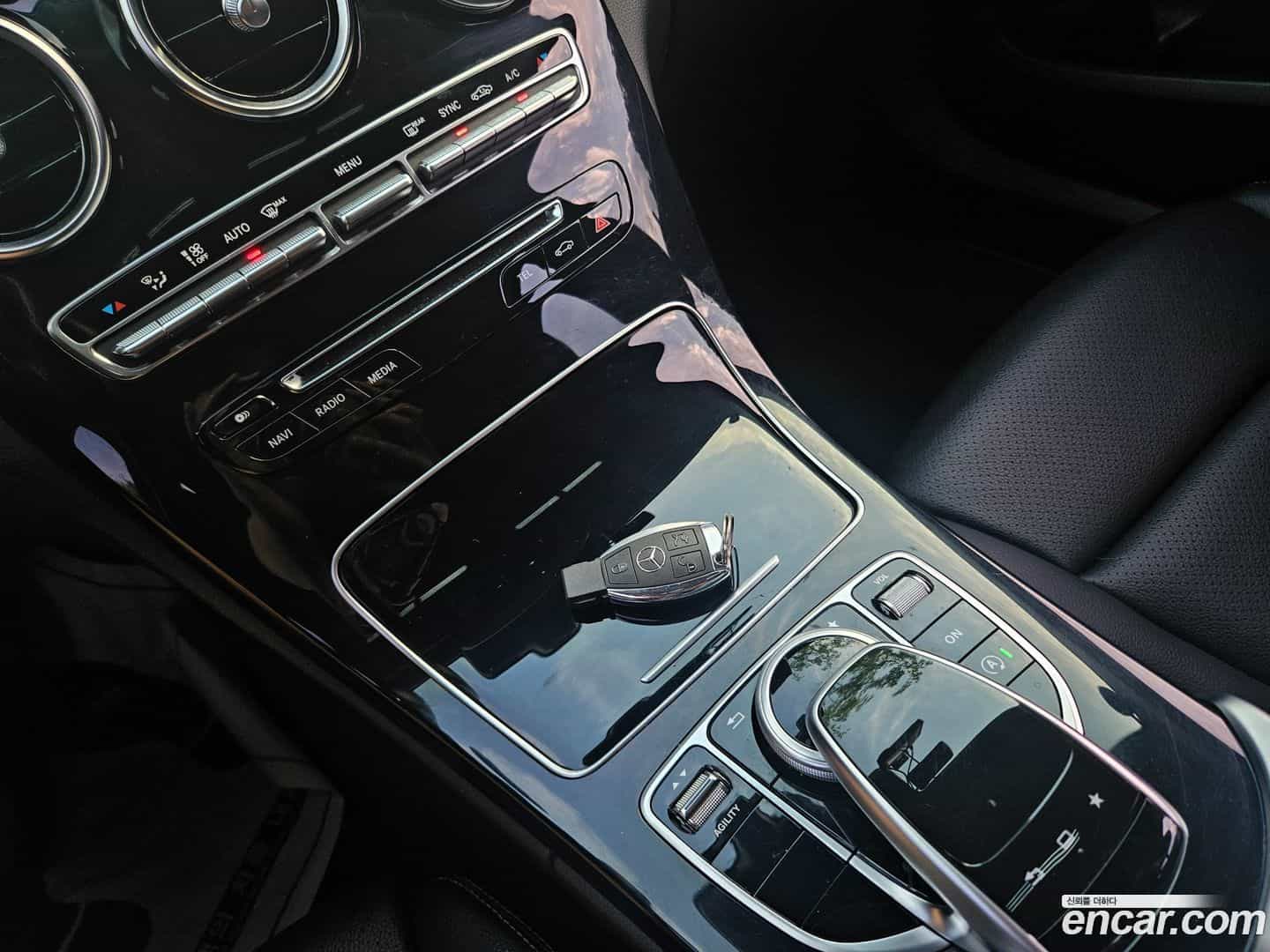 C-Class Mercedes-Benz 2014.7-INNER-009