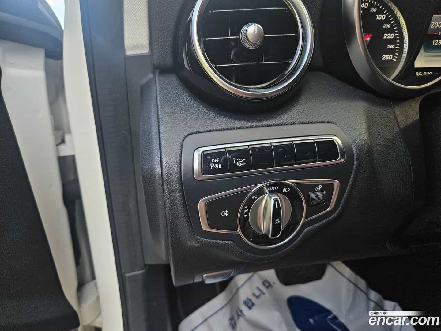 C-Class Mercedes-Benz 2014.7-OPTION-019
