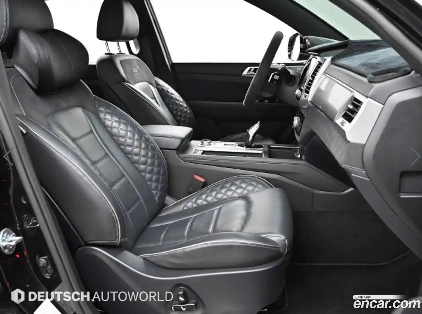 Rexton KG Mobility 2020.10-INNER-010