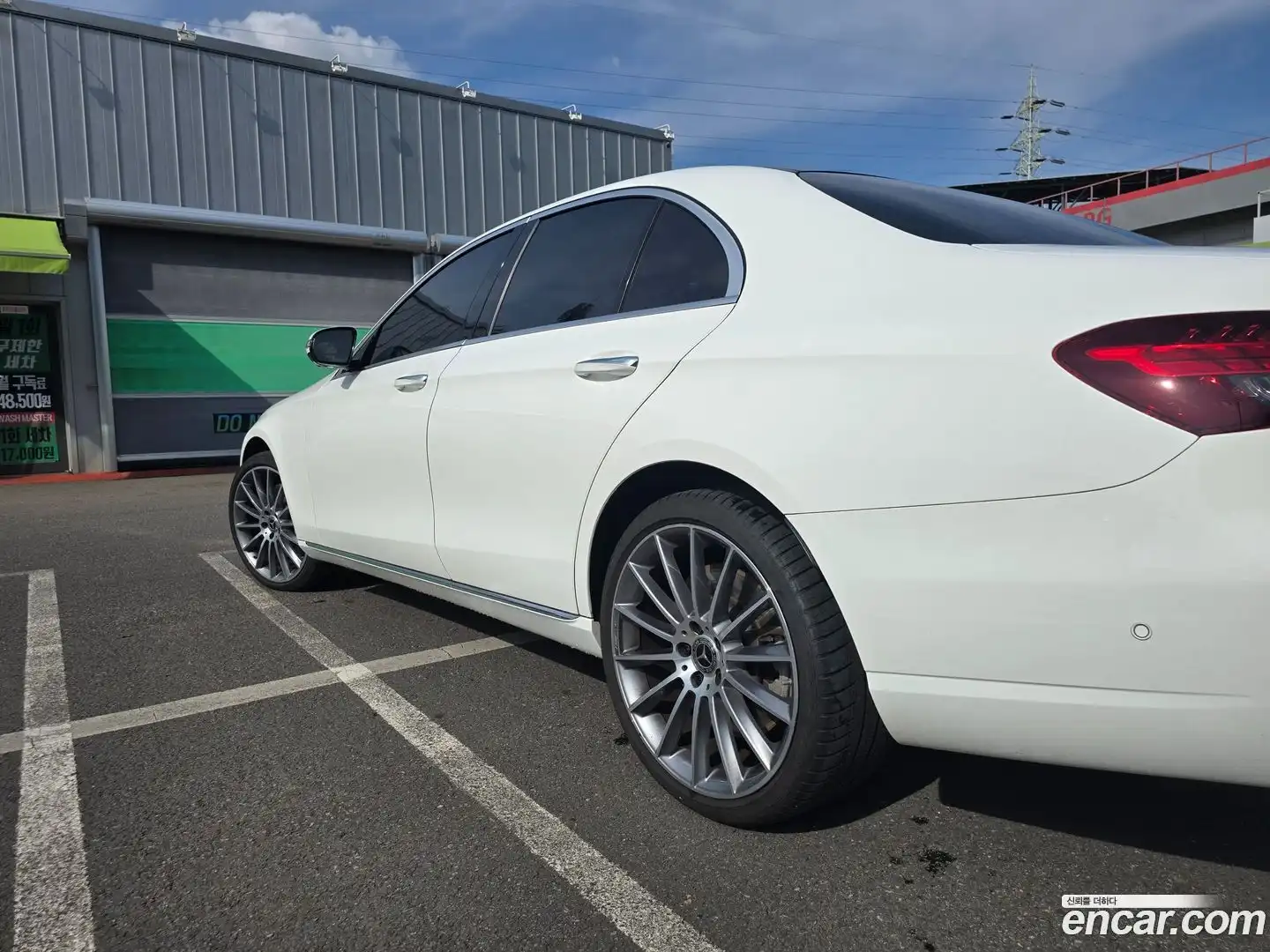 E-Class Mercedes-Benz 2023.10-OUTER-004