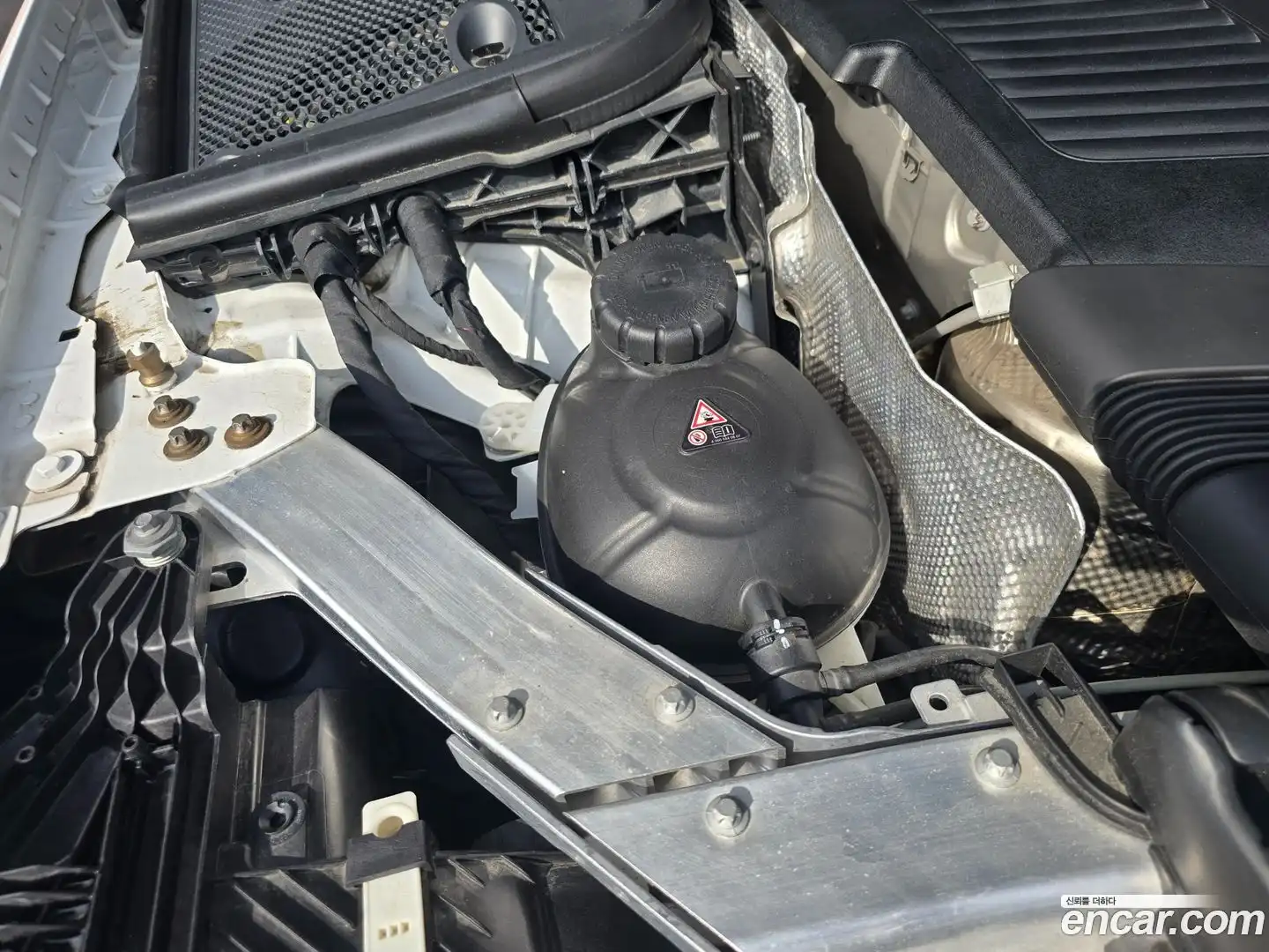E-Class Mercedes-Benz 2023.10-OPTION-017