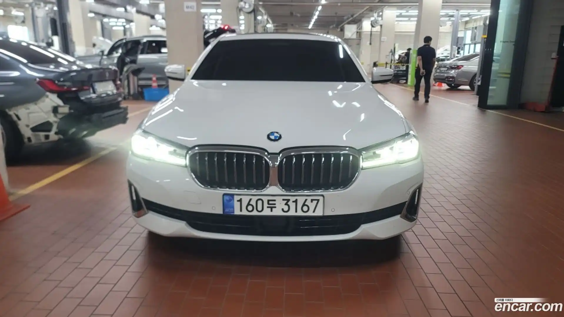 5-Series BMW 2022.7-OUTER-003
