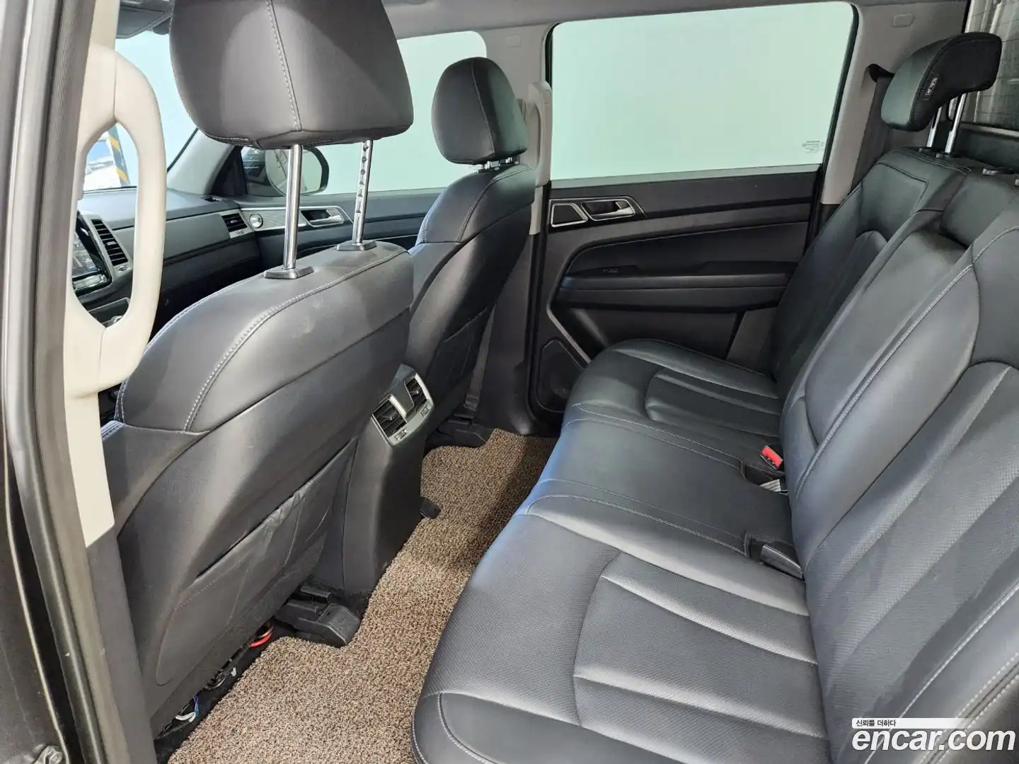 Rexton KG Mobility 2018.6-INNER-008