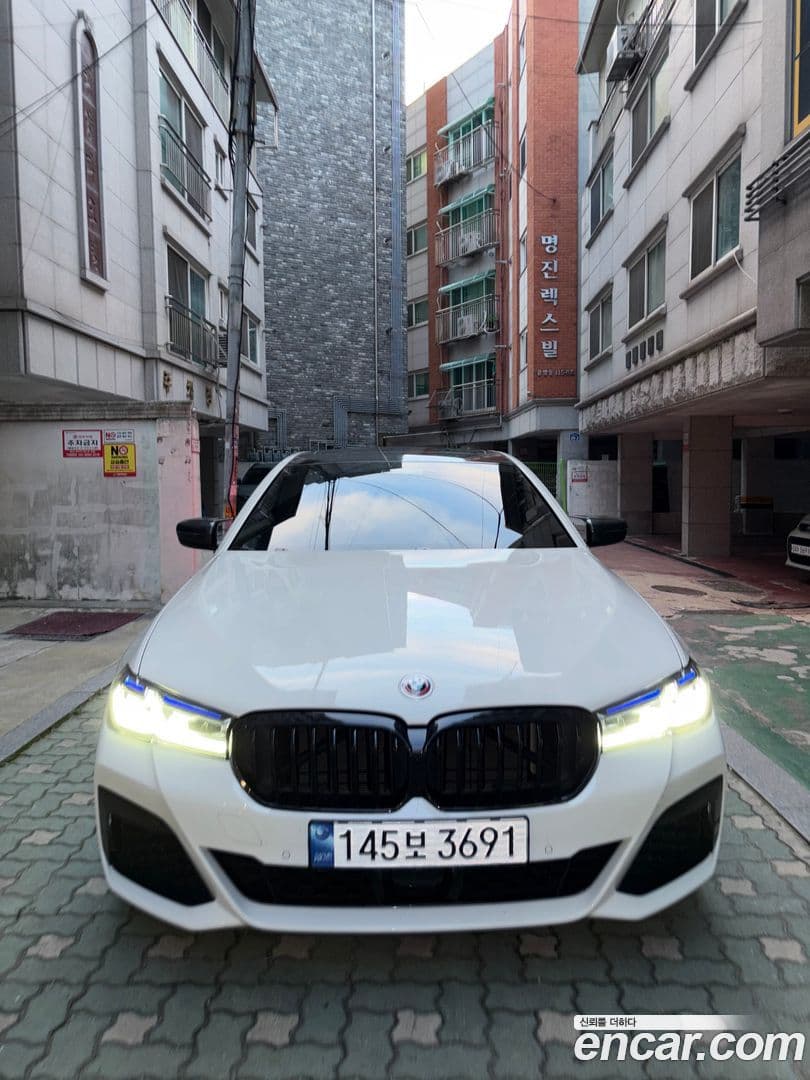 Main__Slider__Photo:5-Series BMW 2023.0-0