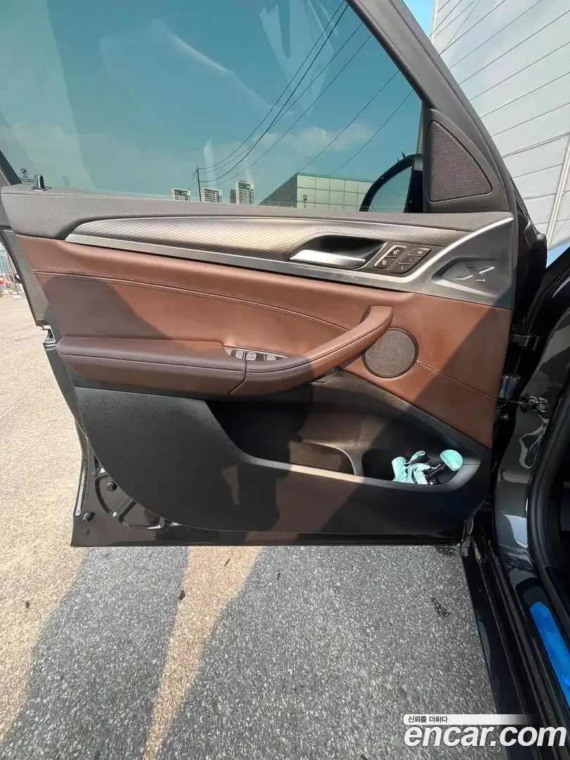 X4 BMW 2025.11-OPTION-018