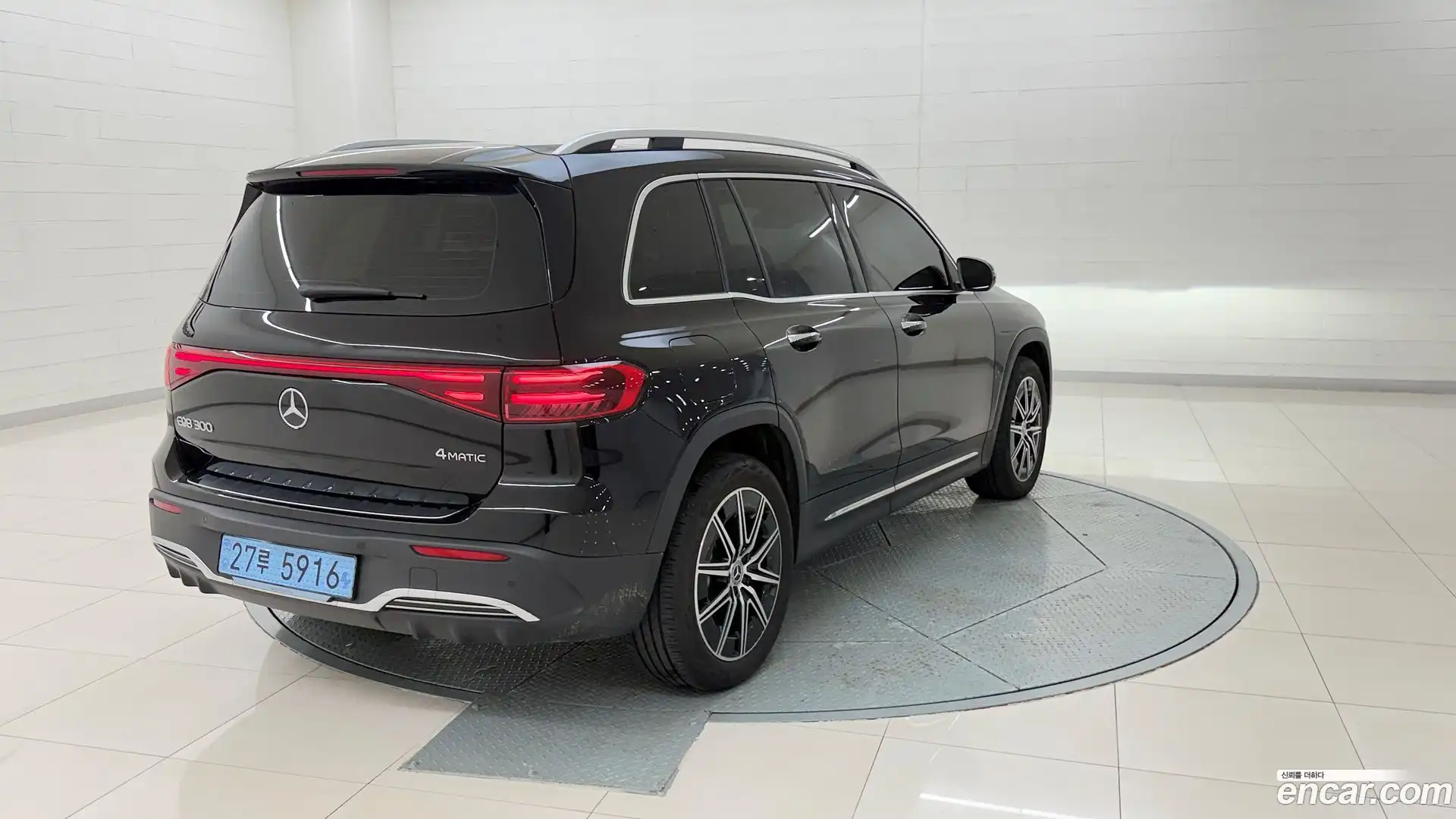 EQB Mercedes-Benz 2025.7-OUTER-005