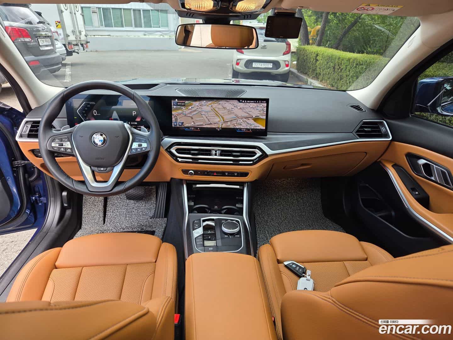 3-Series BMW 2023.4-INNER-007