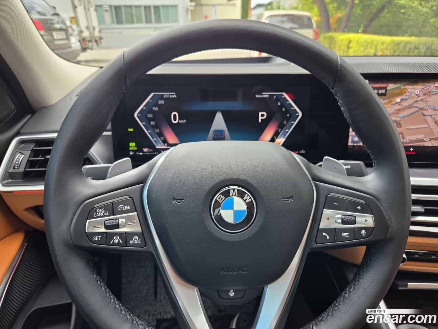 3-Series BMW 2023.4-INNER-008