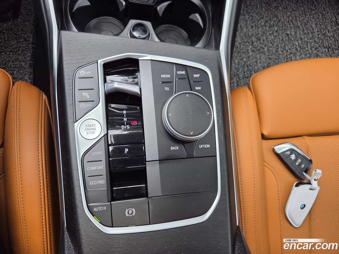 3-Series BMW 2023.4-INNER-009