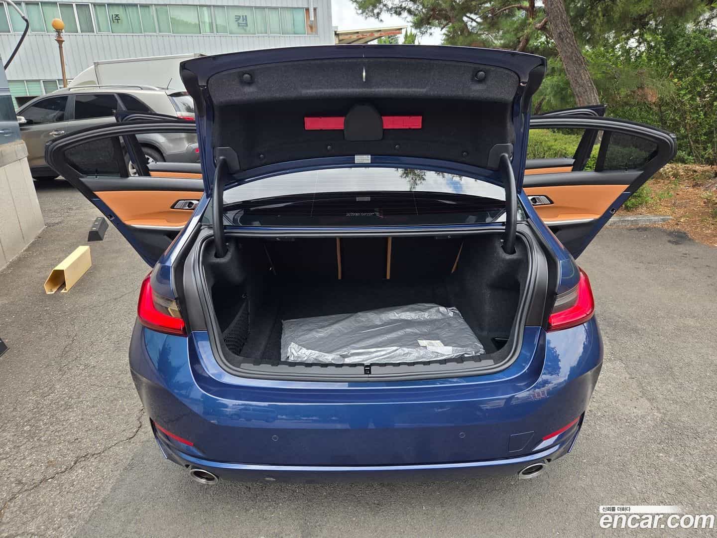 3-Series BMW 2023.4-OPTION-021