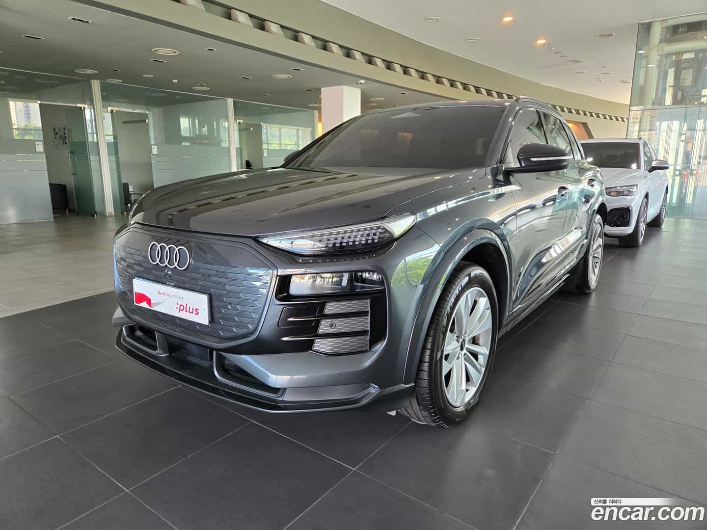 Q6 e-tron Audi 2025.7-OUTER-005