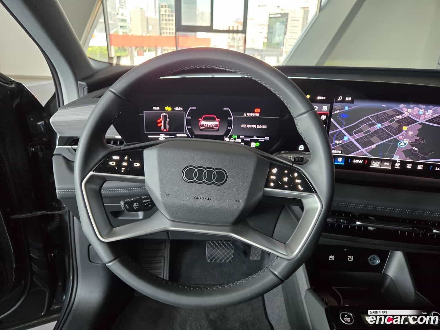 Q6 e-tron Audi 2025.7-INNER-008