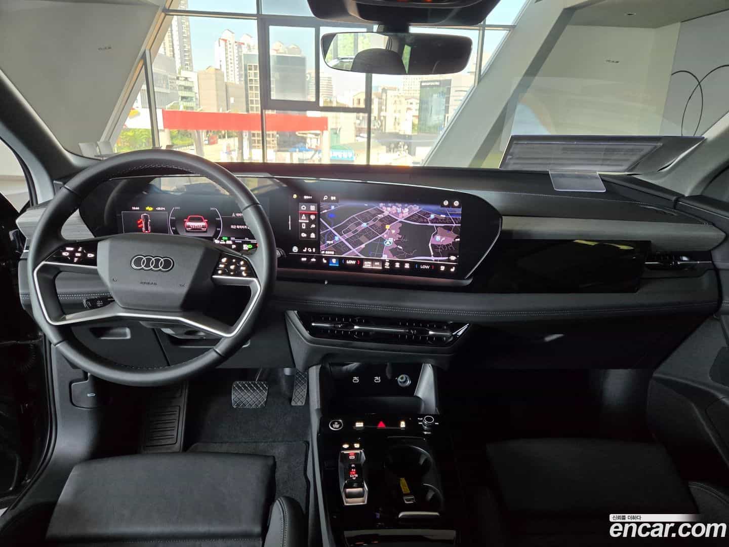 Q6 e-tron Audi 2025.7-INNER-009