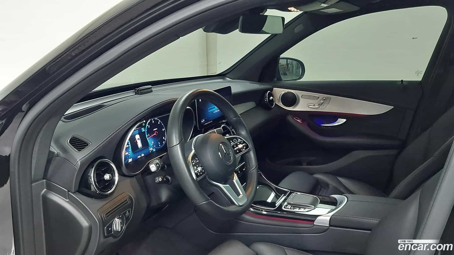 GLC-Class Mercedes-Benz 2022.10-OPTION-018