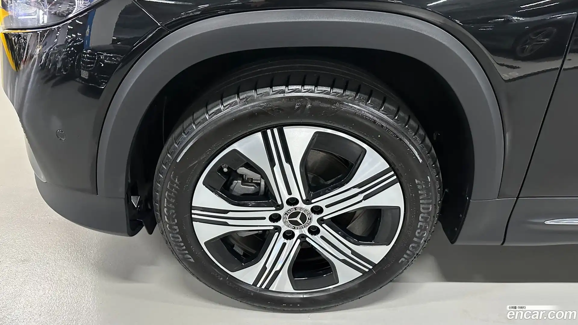 EQB Mercedes-Benz 2025.8-OUTER-005