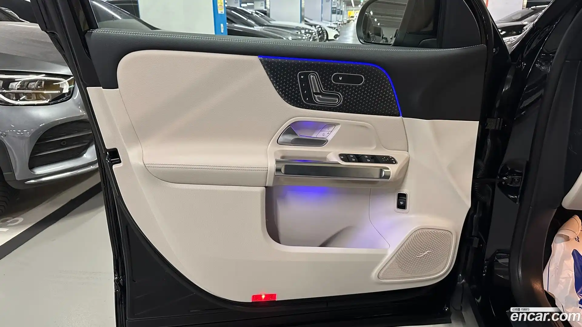 EQB Mercedes-Benz 2025.8-OPTION-016