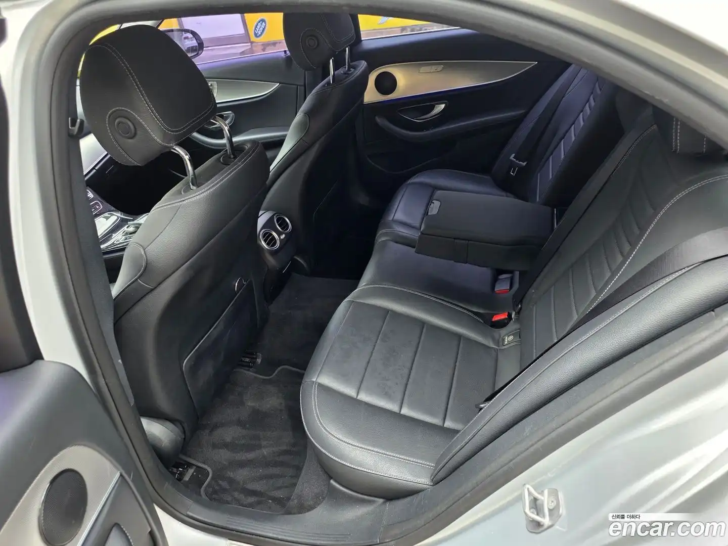 E-Class Mercedes-Benz 2017.3-INNER-008