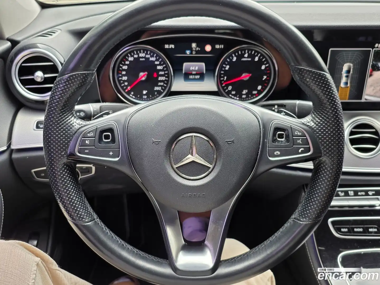 E-Class Mercedes-Benz 2017.3-OPTION-024