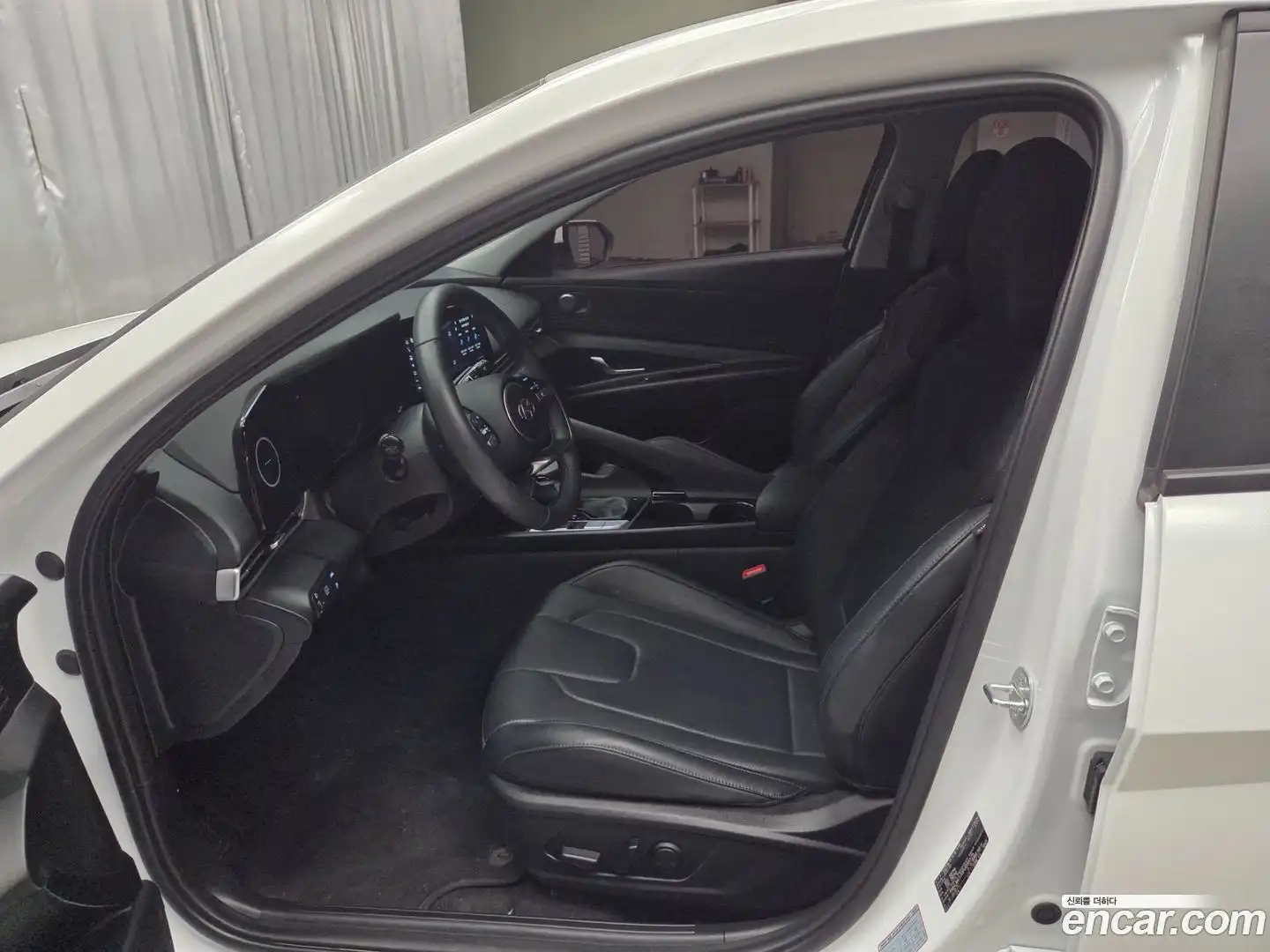 AVANTE Hyundai 2023.0-INNER-007