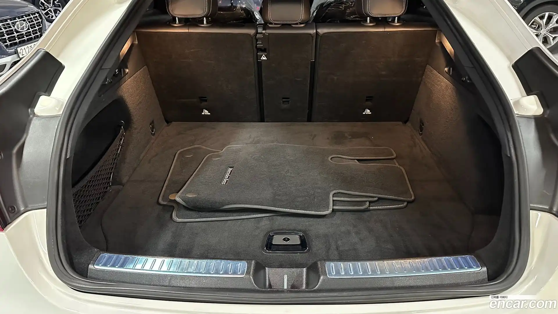 GLC-Class Mercedes-Benz 2019.3-OPTION-024