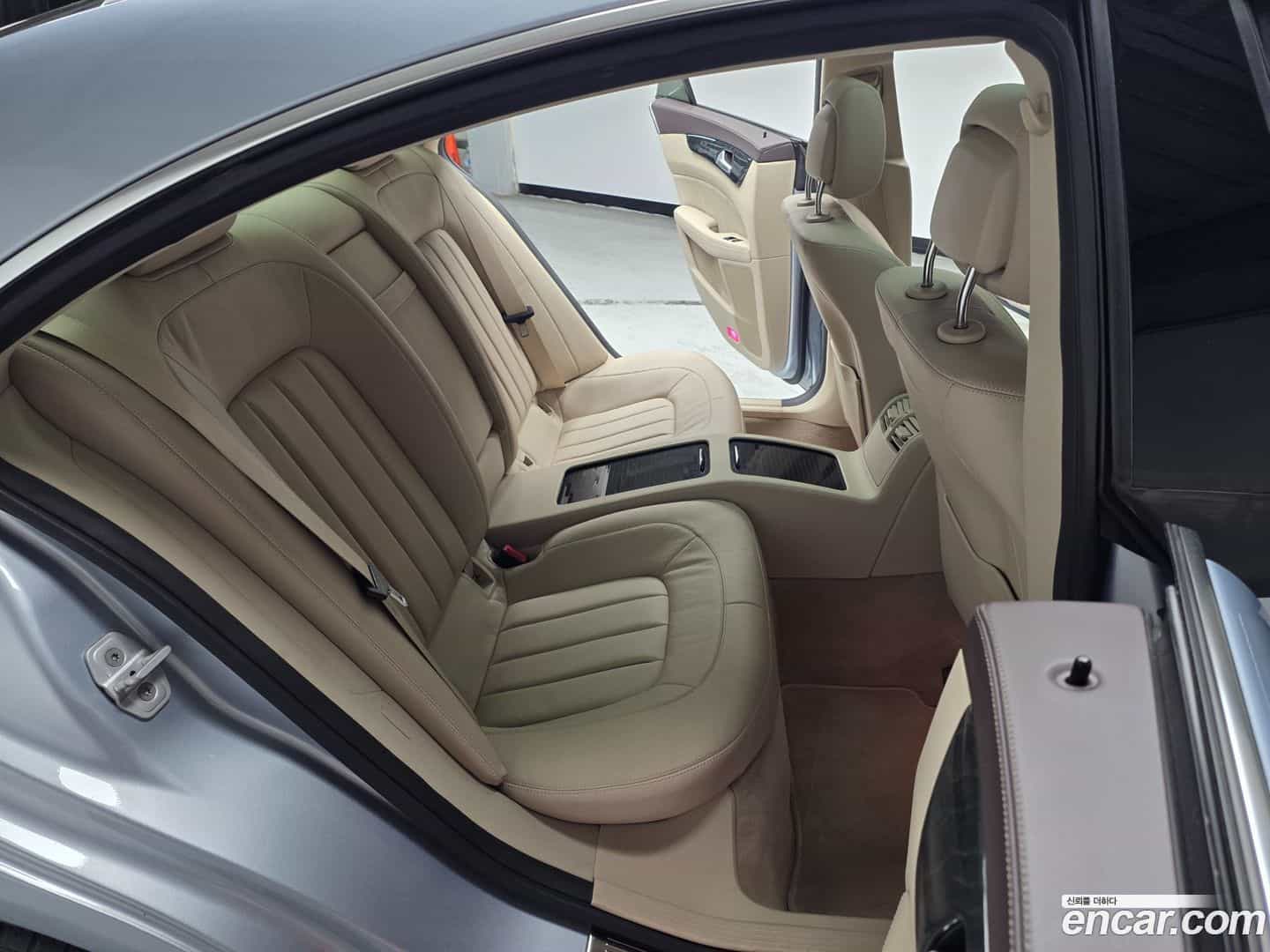 CLS-Class Mercedes-Benz 2015.6-INNER-009