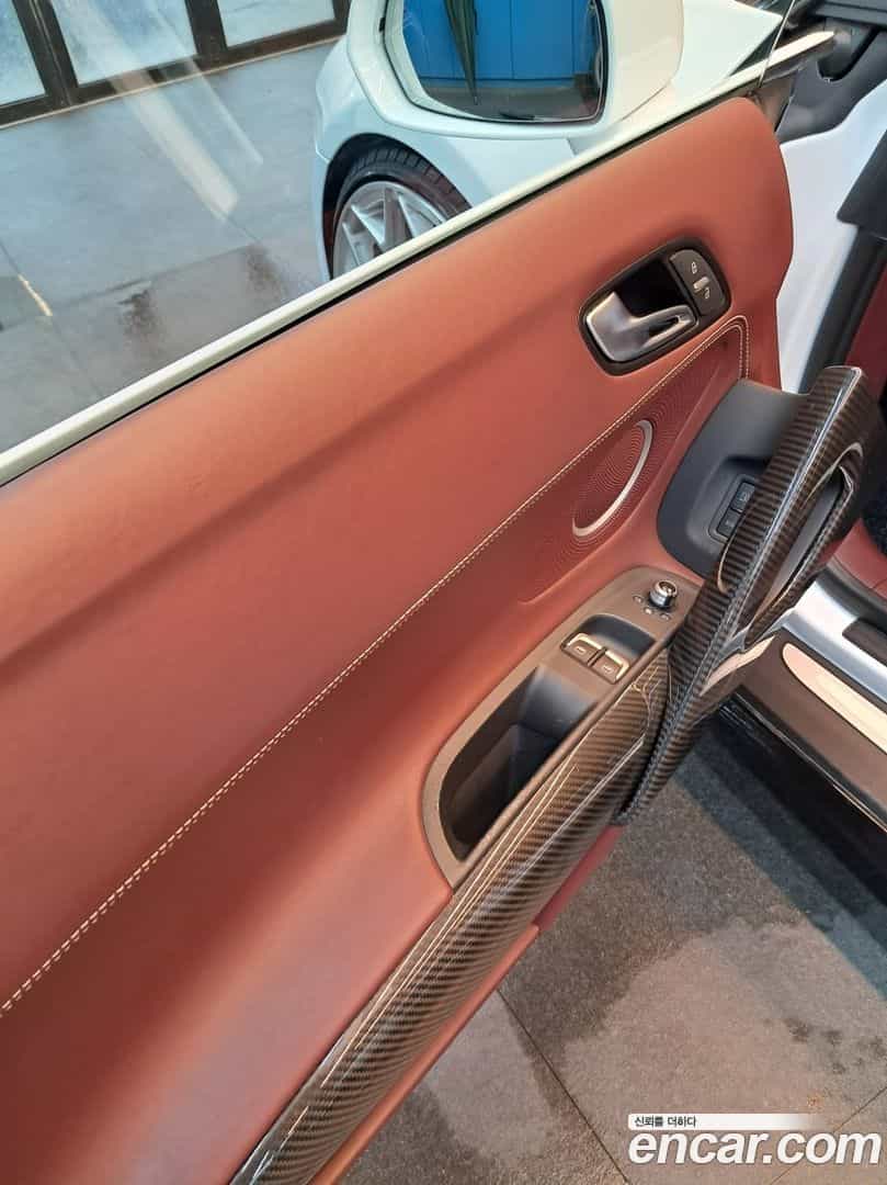 R8 Audi 2015.11-OUTER-006