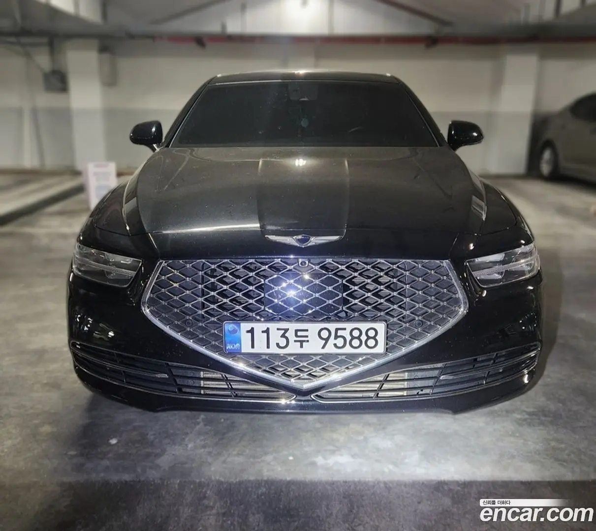 Main__Slider__Photo:G90 Genesis 2019.11-0