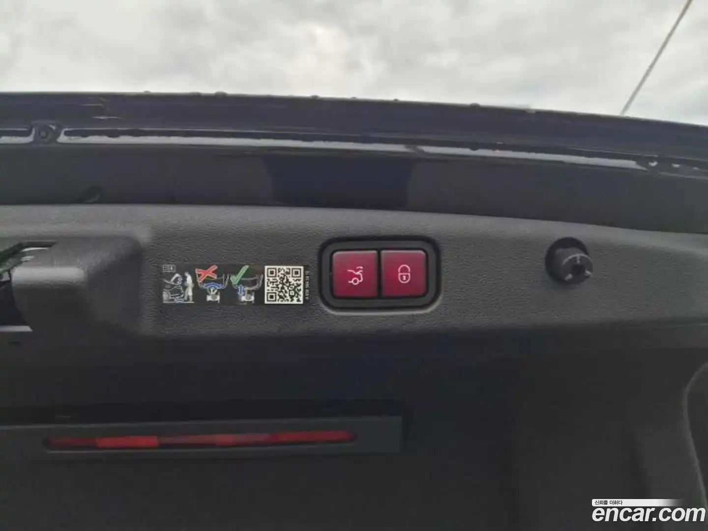 E-Class Mercedes-Benz 2024.5-OPTION-015