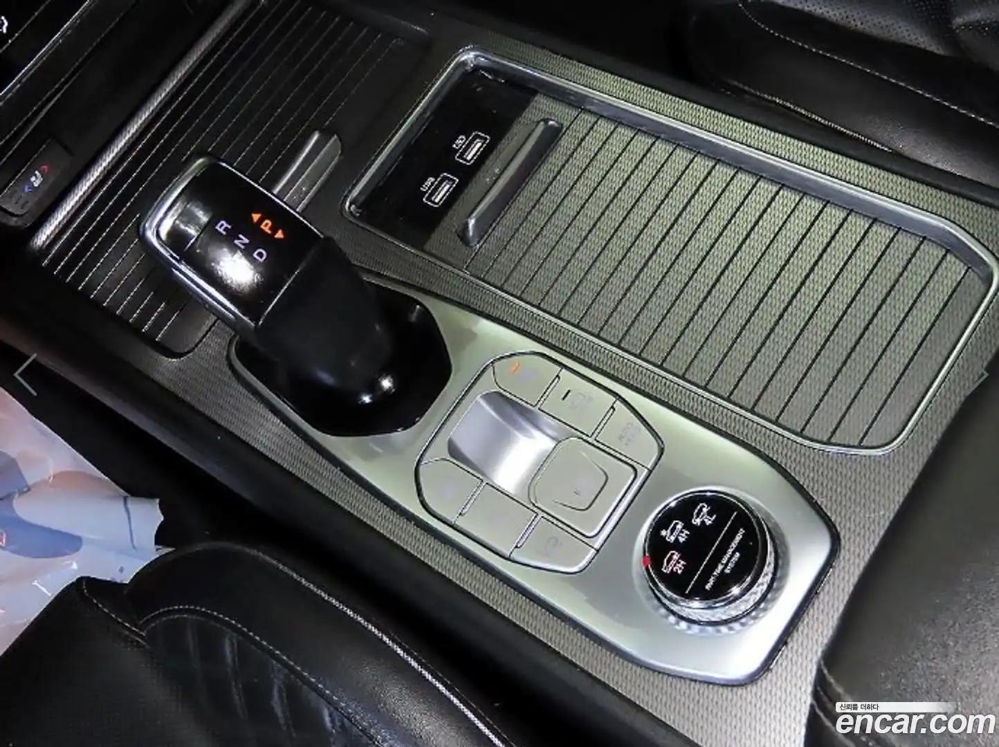 Rexton KG Mobility 2020.10-OPTION-016