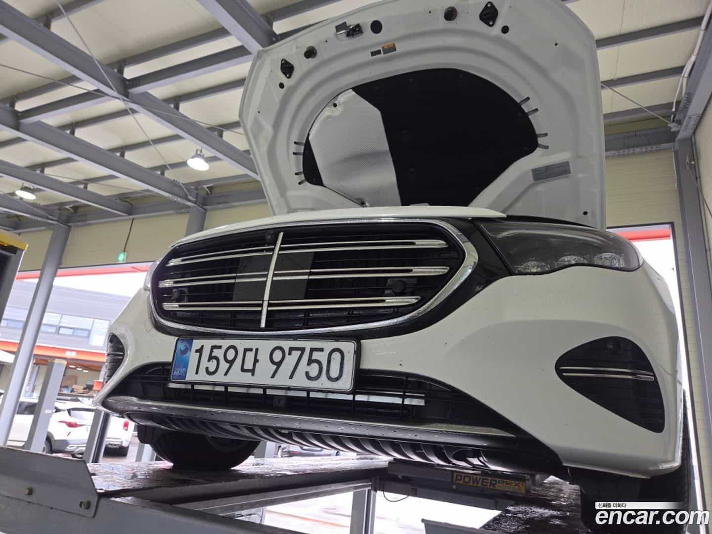 E-Class Mercedes-Benz 2026.1-OUTER-001