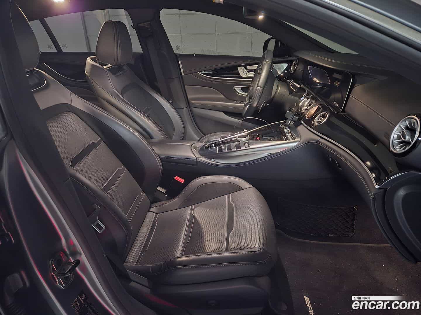 AMG GT Mercedes-Benz 2020.3-INNER-010