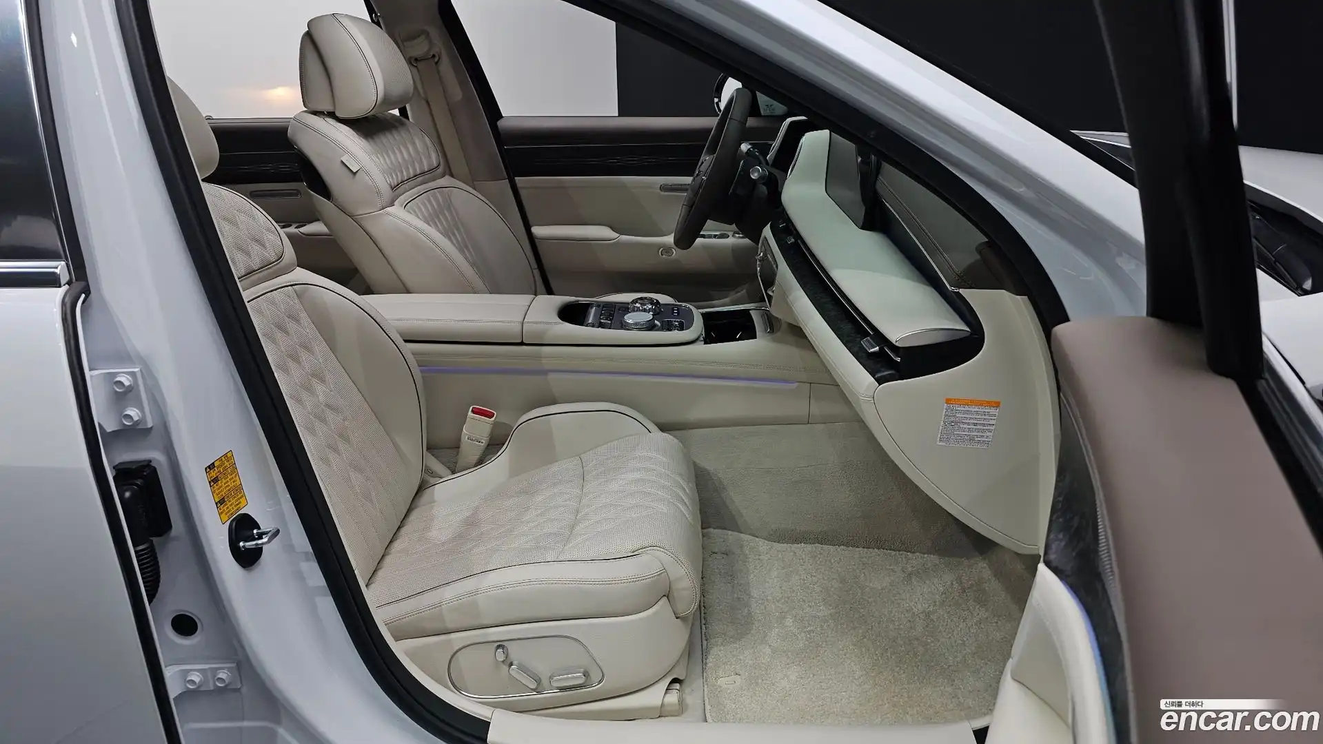 G90 Genesis 2022.7-INNER-036