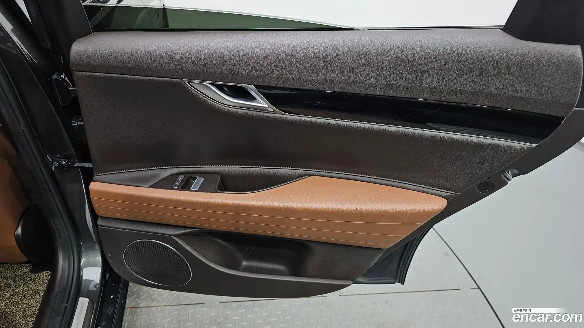 G80 Genesis 2022.5-INNER-035