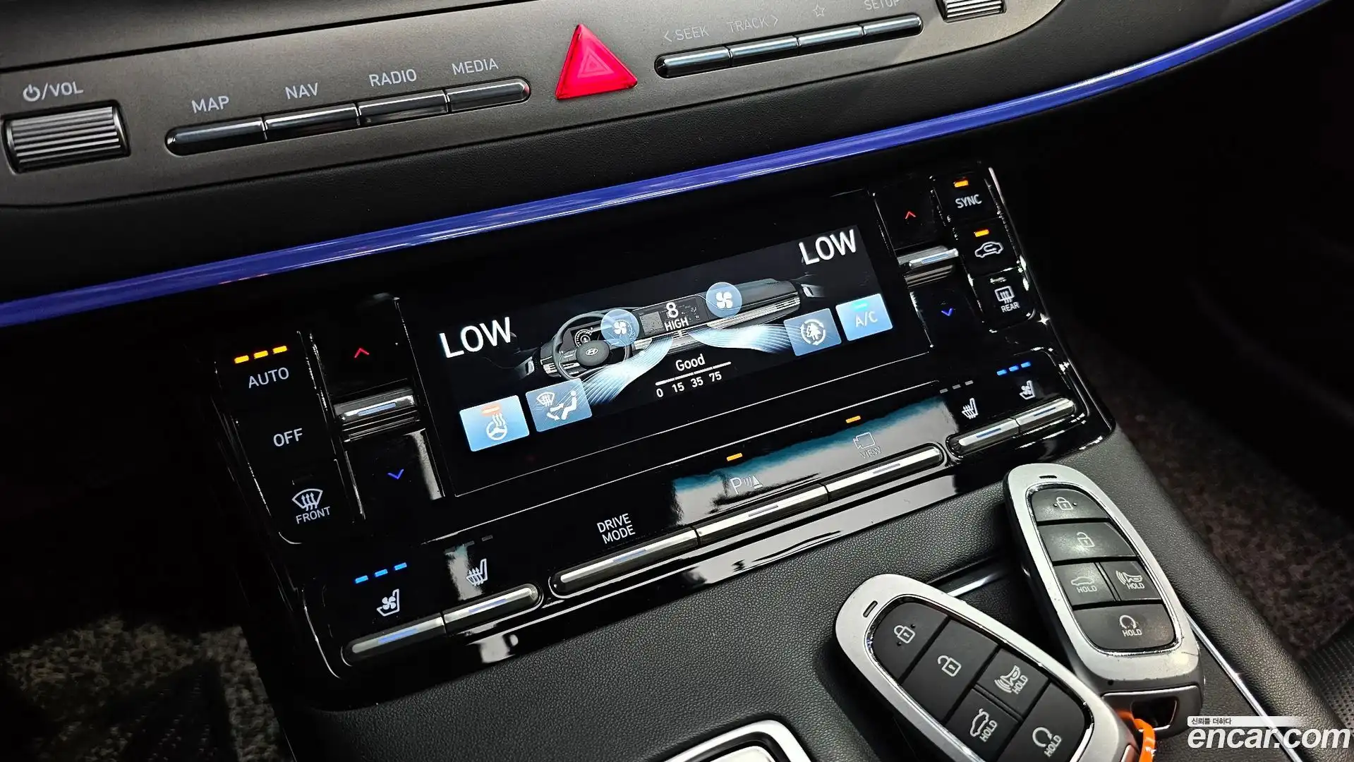 Grandeur Hyundai 2022.5-OPTION-043