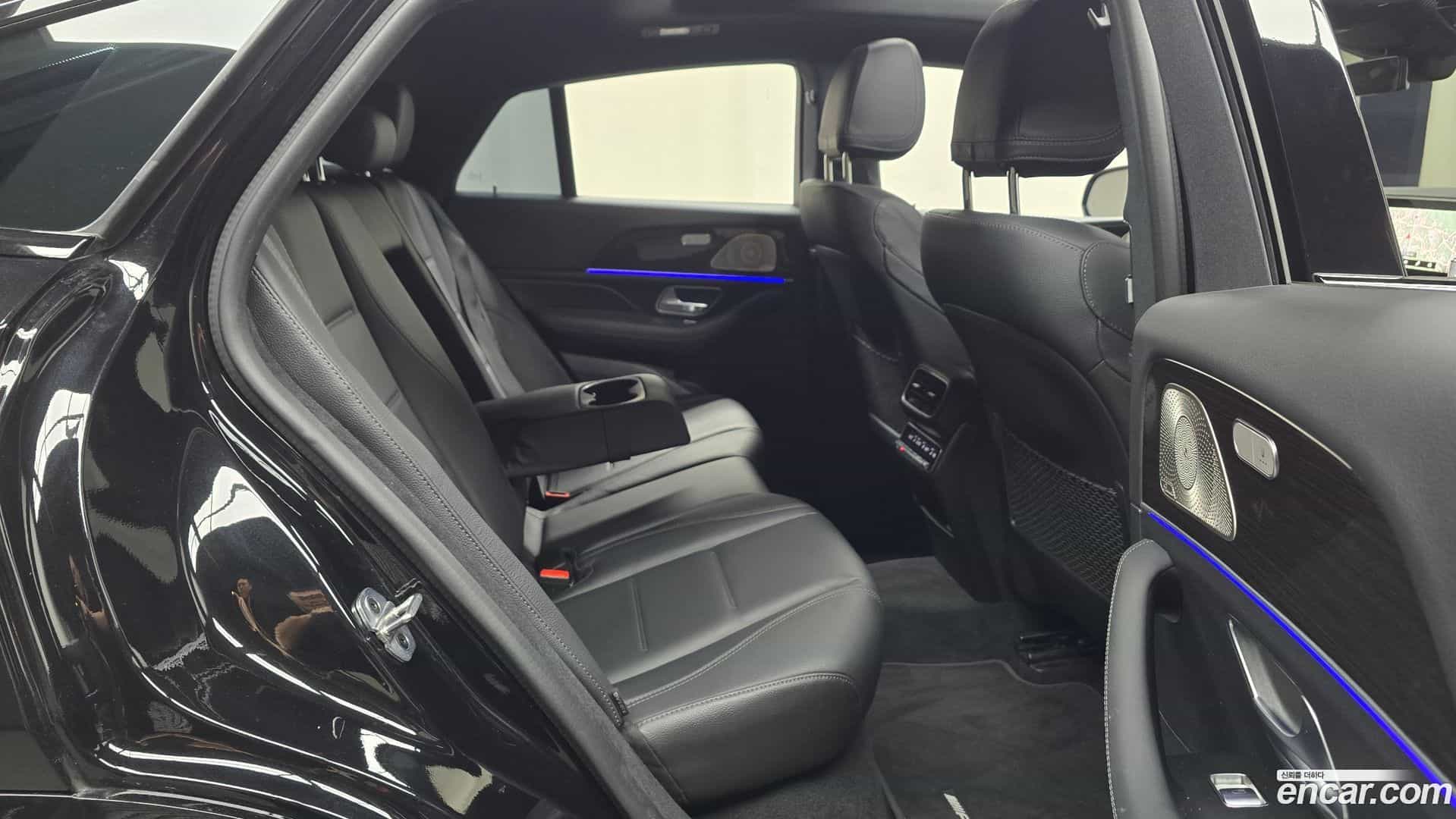 GLE-Class Mercedes-Benz 2022.10-OPTION-015