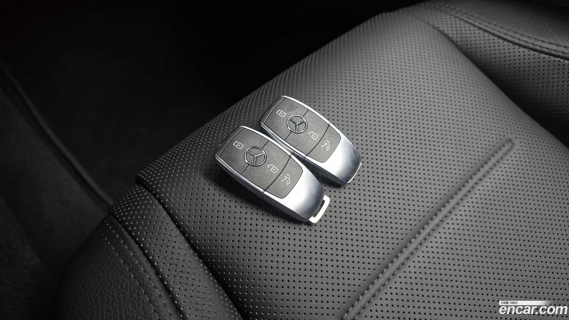 GLE-Class Mercedes-Benz 2022.10-OPTION-023