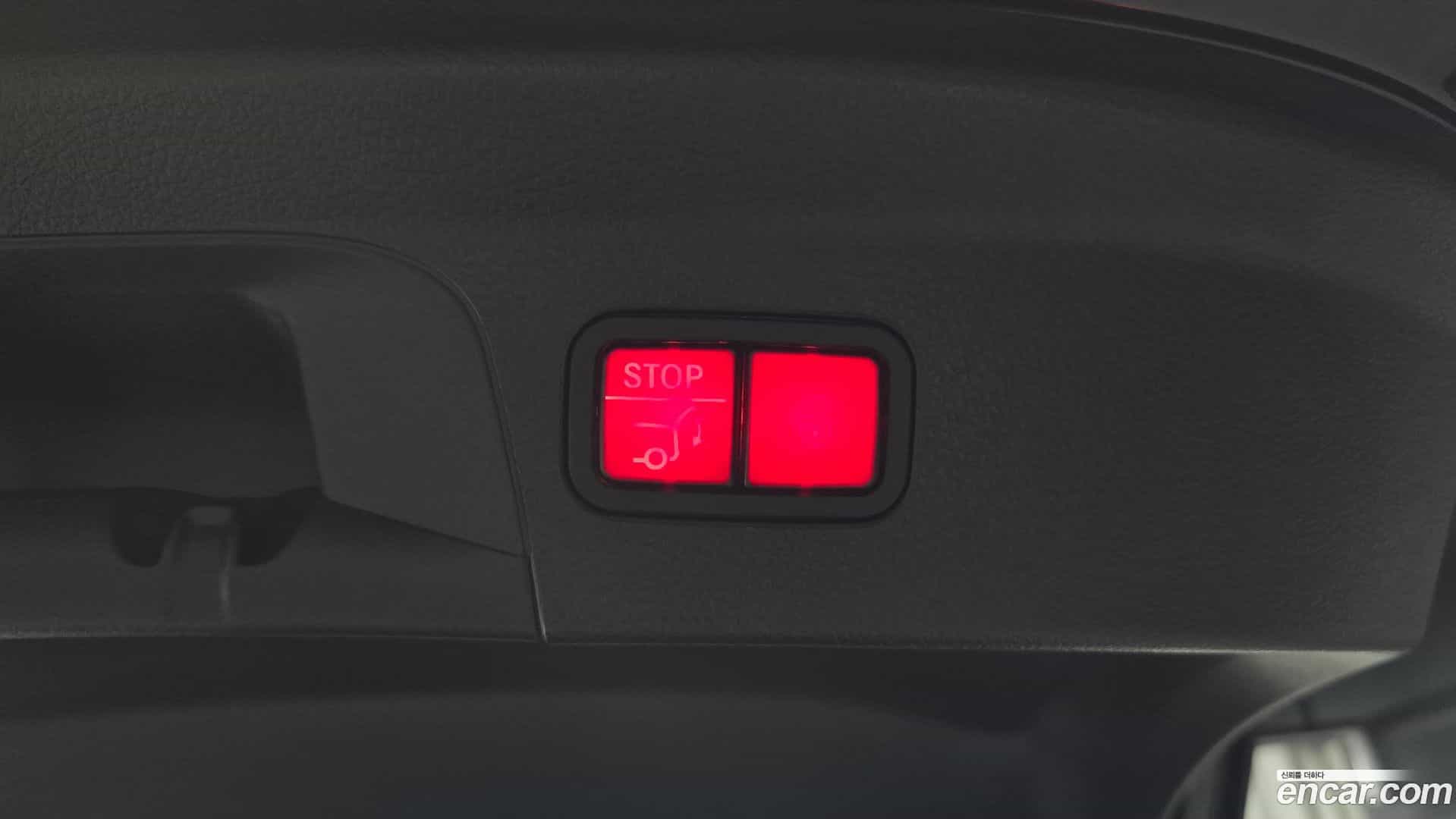 GLE-Class Mercedes-Benz 2022.10-OPTION-045