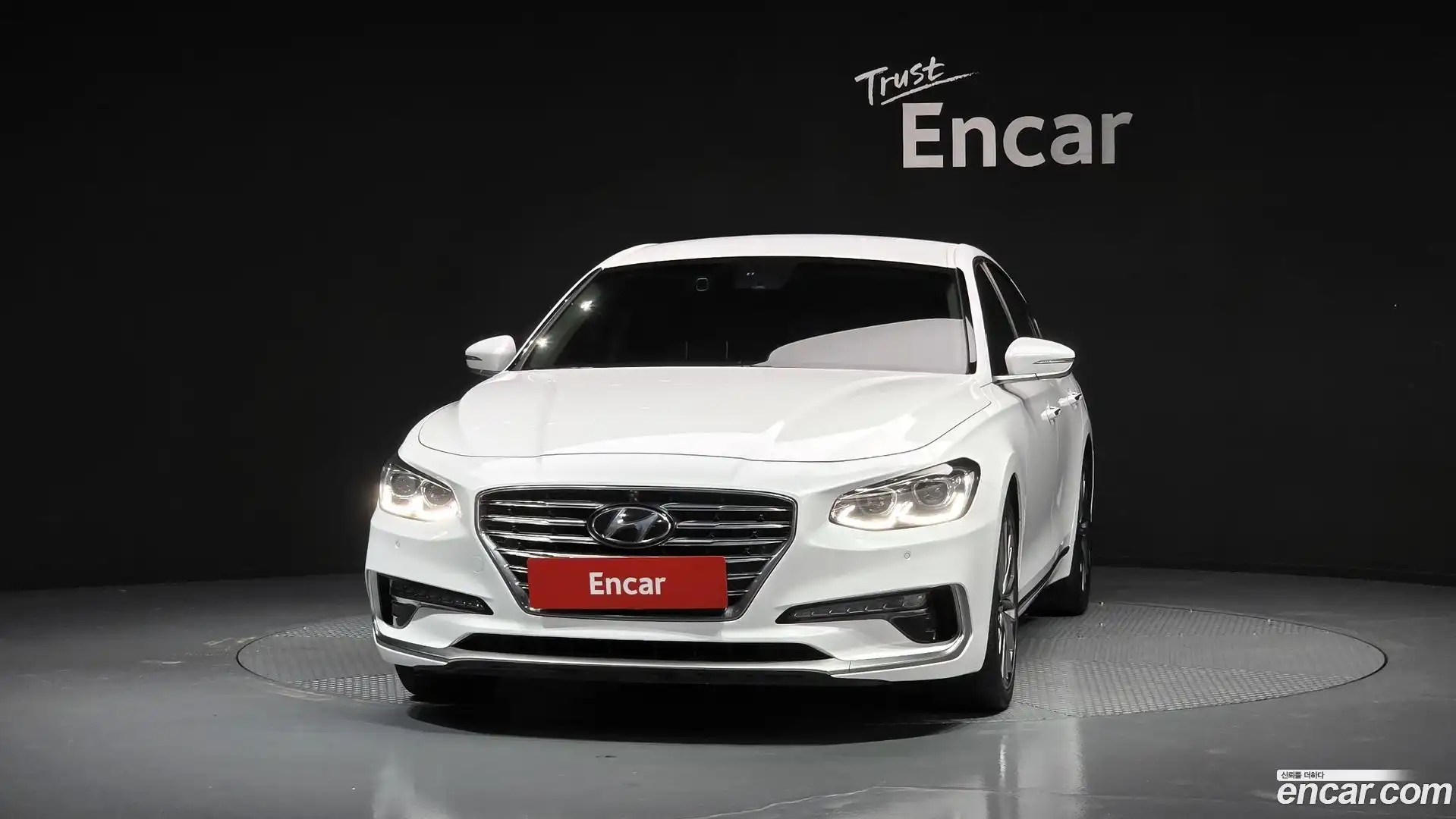 Grandeur Hyundai 2017.2-OUTER-003