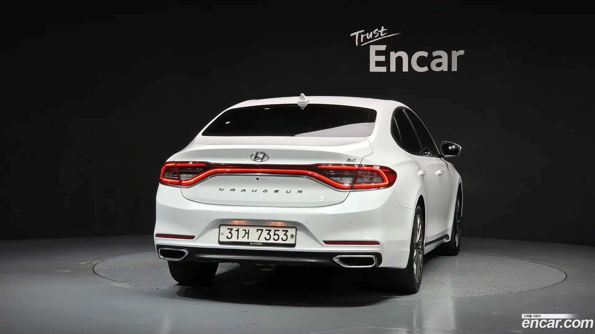Grandeur Hyundai 2017.2-OUTER-004