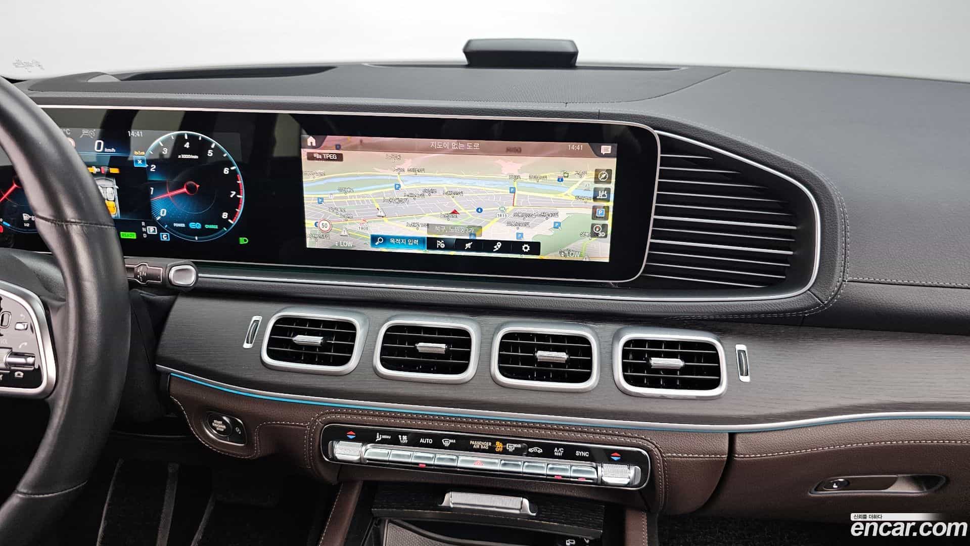 GLE-Class Mercedes-Benz 2022.8-OPTION-017