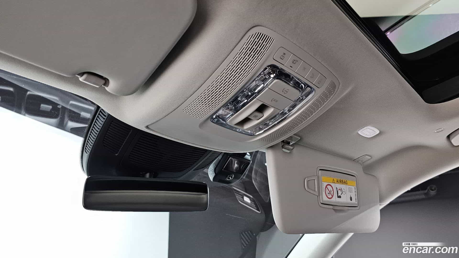 GLE-Class Mercedes-Benz 2022.8-OPTION-041