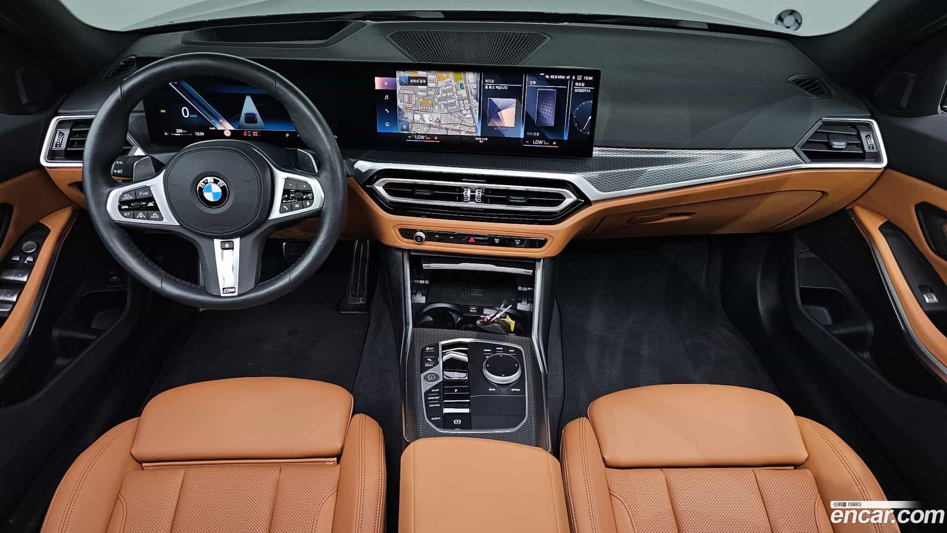 3-Series BMW 2022.10-INNER-007