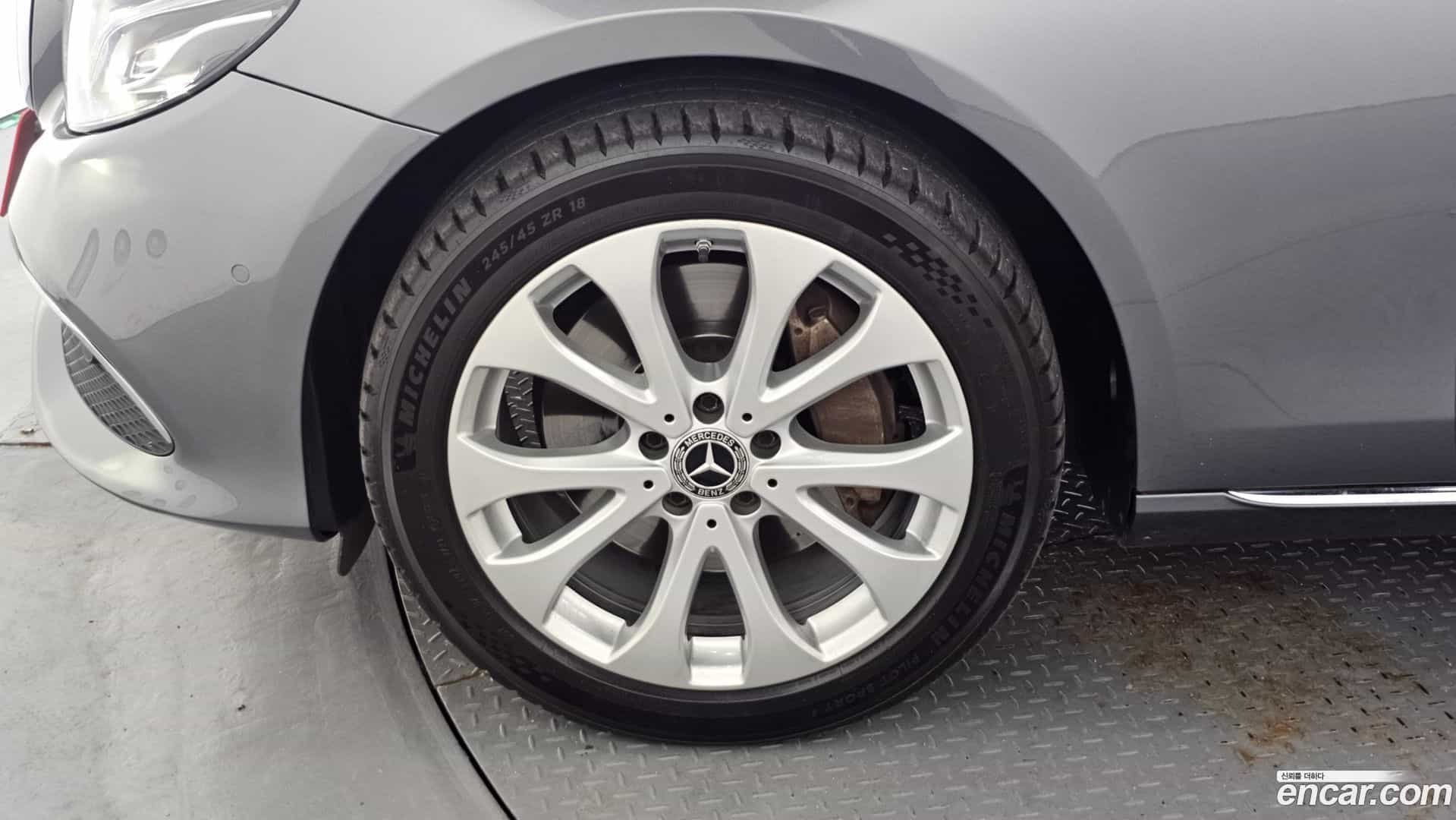 E-Class Mercedes-Benz 2018.5-OUTER-005