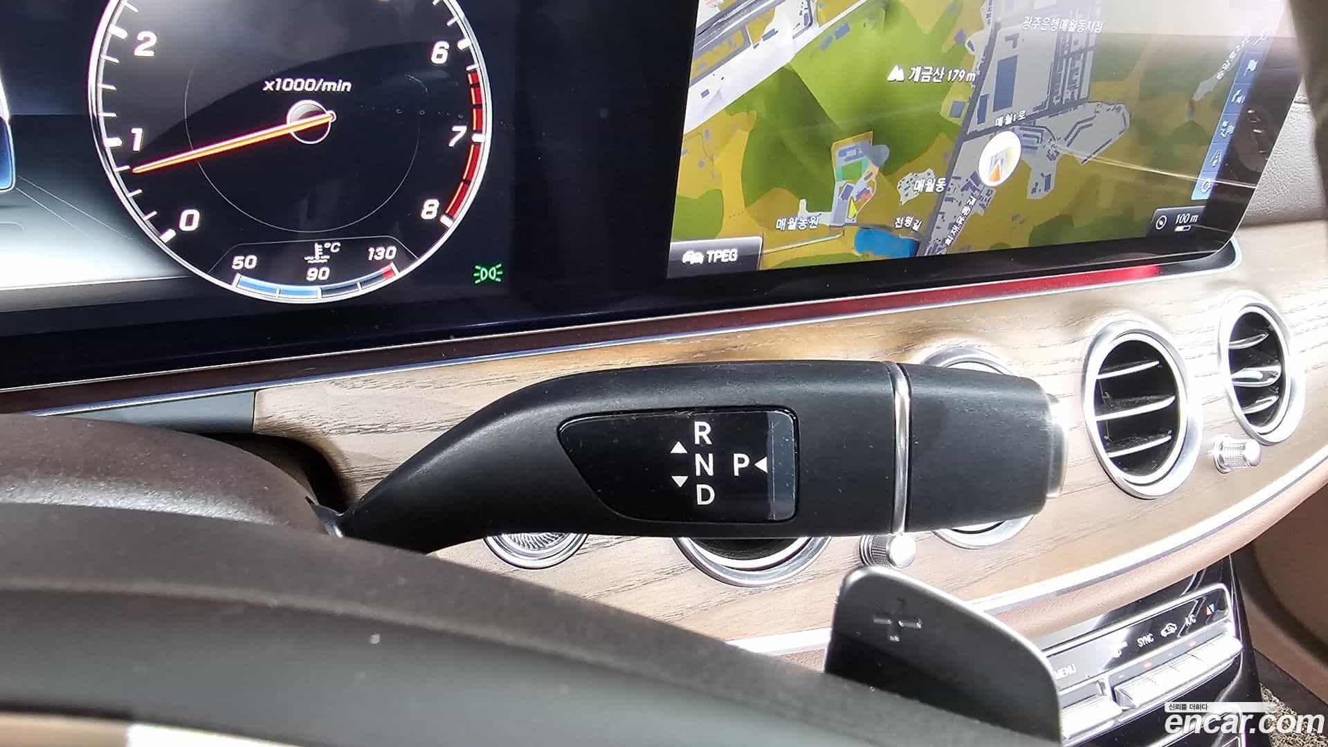 E-Class Mercedes-Benz 2018.5-INNER-009