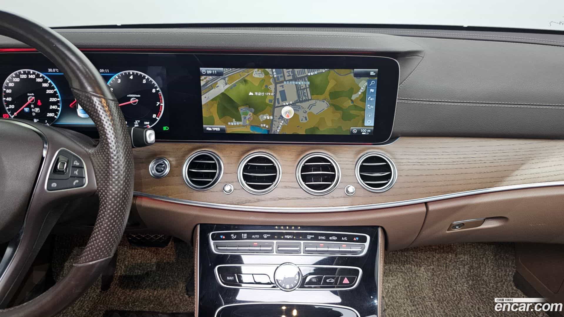 E-Class Mercedes-Benz 2018.5-OPTION-016